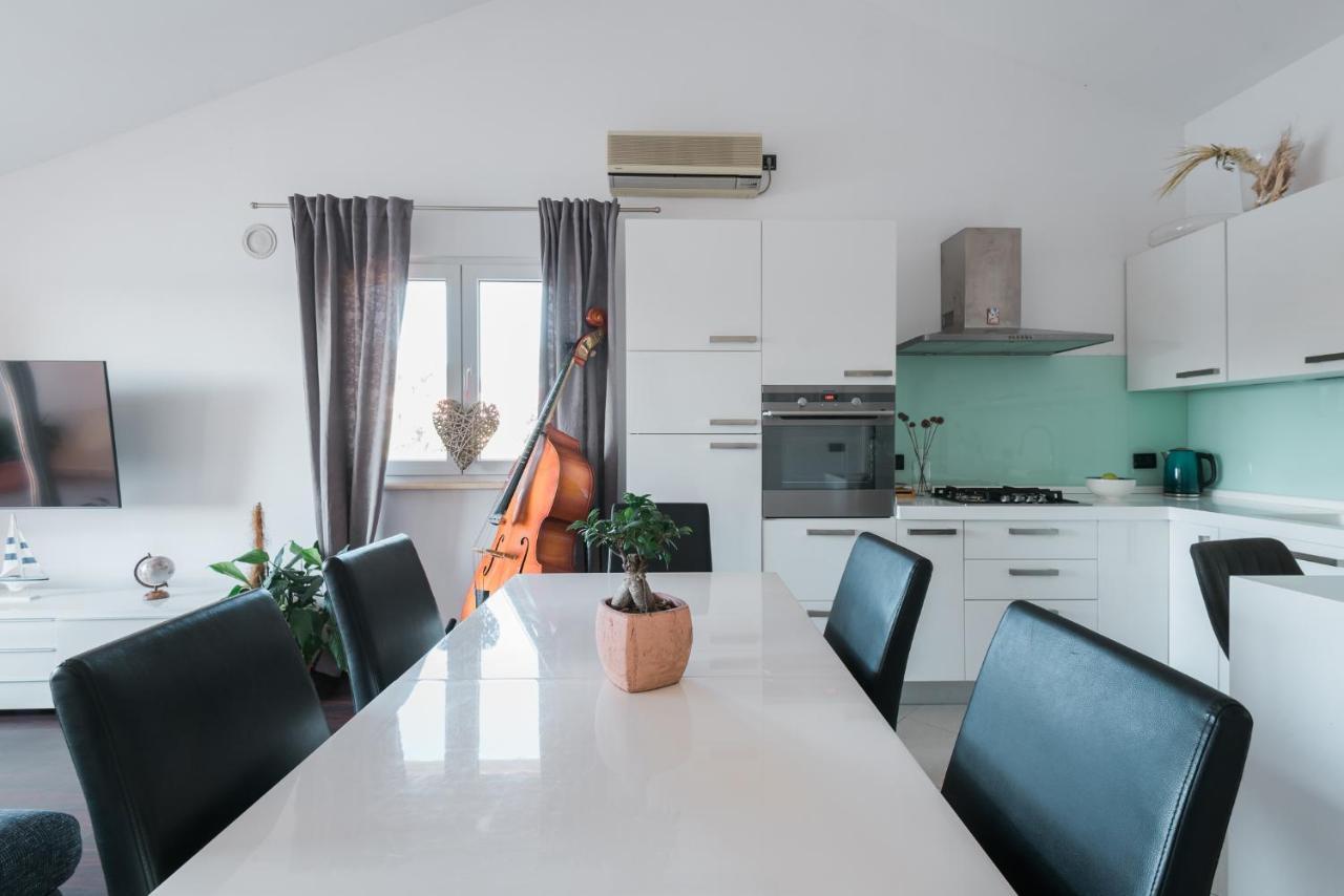 特利顿住宿加早餐旅馆 Lastovo 外观 照片